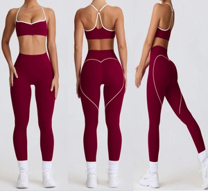 Vêtements de sport avec logo personnalisé de couleur contrastée avec cœur Ensembles de fitness pour femmes Vêtements d'entraînement Pilates Yoga Tenue de sport - Product Image 1