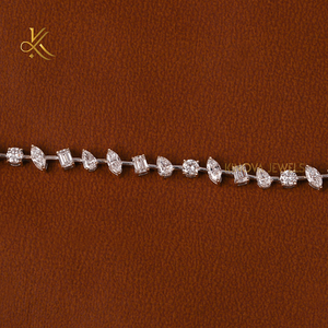 กำไลที่มีประกายสวยงามและมีหินเพชรมอสซาไนต์ชุบทอง14K และเครื่องประดับชุบเงินเหมาะสำหรับผู้หญิง - Product Image 2