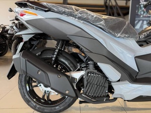 Scooters moto 125cc 2024 abordables, légers, garantie 3 ans, personnalisation OEM, inspectés minutieusement - Product Image 5