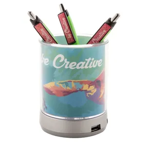 Support de clé USB personnalisé avec hub par Tobi - Product Image 3