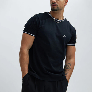 T-shirt en coton épais et léger, logo personnalisé, streetwear, t-shirts à col rond pour hommes, fabrication par Antique Fashion - Product Image 1