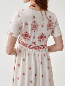 Robes élégantes Niche Dentelle Patchwork Réception Taille Robe Femme Impression Broderie Fée Longue Robe Florale - Product Image 5