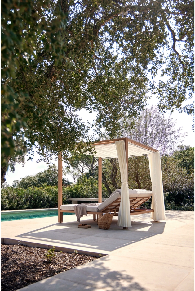 Wooden Chaise Lounge Outdoor Teak Garden Set Teak Canopy Daybed Double Reclining Chaise with Curtains