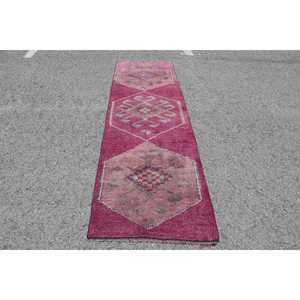 Alfombra Turca Herki de 2.8x9.4 pies (84x286 cm), Alfombra Vintage con Puntos Rosas - Product Image 1