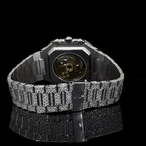 นาฬิกาแฟชั่นสำหรับผู้ชายสีขาวมอสซิเนตพร้อมสายรัดโลหะปรับได้ - Product Image 4