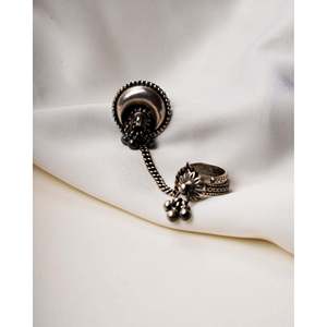 Anillo de Plata 925 con Diseño Geométrico en Racimo, Chapado en Rodio, Estilo Vintage y Bonito para Uso Diario - Product Image 1