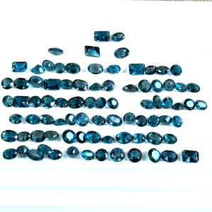 Piedra preciosa suelta de forma de mezcla de Topacio Azul de Londres Natural para la fabricación de joyas Cuentas de piedra facetadas de topacio de 4x6-8x10mm del fabricante - Product Image 4