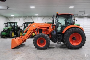 Offre Spéciale – Tracteur Agricole d'Occasion Kubota M7-132 Personnalisé en Usine, Prix Abordable avec Chargeur Frontal, Prix de Gros - Product Image 2
