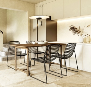 Chaise en fil de métal à profil bas pour une atmosphère détendue Fabriqué en fer forgé, ce qui le rend idéal pour les aménagements sur les toits. - Product Image 4