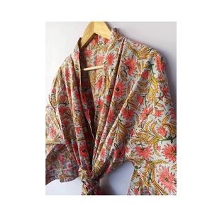 Peignoir de bain indien fait à la main de qualité supérieure Kimono imprimé floral disponible chez Wholesale Supply Robe Kimono de mariée - Product Image 1