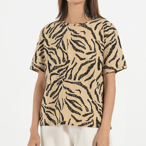 Camisetas sublimadas al por mayor para mujer con diseños de moda tela de poliéster duradera y estampado personalizado colorido - Product Image 1