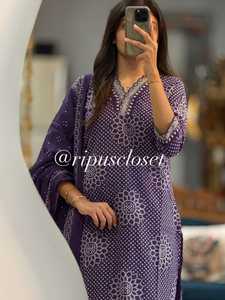 Tenue de fête 3 pièces pour femmes élégantes, belle broderie droite Kurti avec motif pantalon Dupatta imprimé en aluminium - Product Image 5