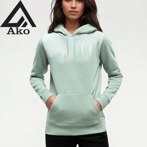 Sudadera con Capucha Moderna de Alta Calidad en Verde Claro, Elegante y Sostenible, Versátil con Diseño Gráfico, Perfecta para Días Informales, de Ako - Product Image 1
