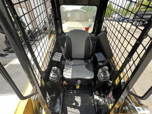 ASV Posi-<b>Track</b> Skid Steer Loader | 2024 Model RT-40 | <b>Track</b> Width 11" | Hydraulic Flow Rate 13.3 GPM | PLC Motor | High Load - Product Image 4