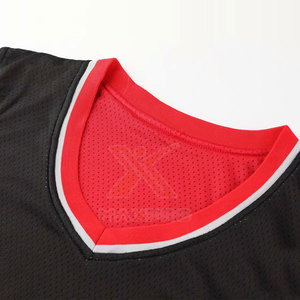 Uniforme de basket-ball respirant de haute qualité avec logo personnalisé, couleurs et tailles sur mesure - Product Image 2