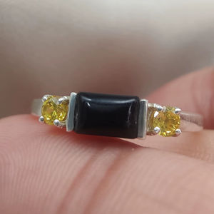 แหวนเงินแท้ 925 ประดับพลอยแบล็คออนิกซ์และซิทริน พร้อมตัวเลือกชุบทอง งานแฮนด์เมด เครื่องประดับพลอย ขายส่ง รับสั่งทำ - Product Image 1