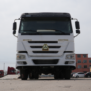 Camion malaxeur à béton HOWO Sinotruk d'occasion, prêt à être expédié, à bas prix, avec moteur, à vendre - Product Image 2