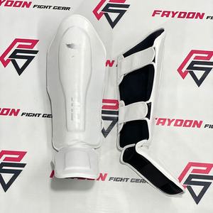 Protector de Espinilla de Cuero Vacuno Genuino para Entrenamiento Profesional de Kickboxing, Muay Thai, MMA, Artes Marciales, Boxeo - Product Image 1