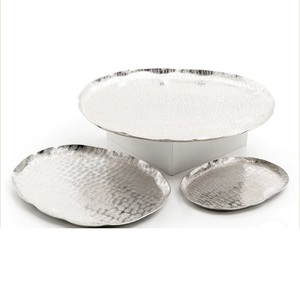 Plateau de service en métal rond décoratif gravé à la main pour mariage, décoration de la maison, cuisine, restauration, article utilisé - Product Image 6
