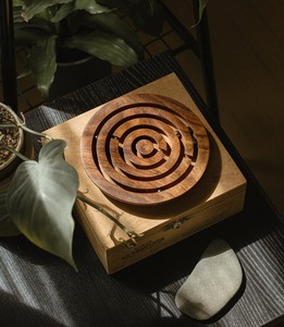 Boîte de jeu d'échecs en bois massif, design personnalisé, nouvelle collection, haute qualité, cadeau décoratif pour la maison, artisanat indien, jouets promotionnels - Product Image 5