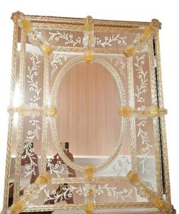 Miroir mural en verre de style vénitien Murano exquis avec des détails floraux dorés - Product Image 4