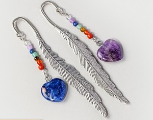 Marcador de Páginas de Pluma de Cristal Natural con Cuentas en Forma de Corazón, Inspirado en Chakras, Regalo Decorativo para Libros - Product Image 5