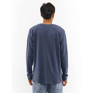 Camiseta de Manga Larga para Hombre, Diseño de Logotipo Personalizado OEM, Estilo Moderno, 100% Algodón, Cuello Redondo, Corte Holgado, Ecológica - Product Image 3