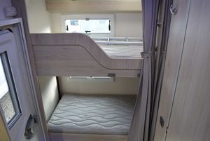 2020 Chausson C656 7 Litera Manual Autocaravana Diesel Euro 3 9000kg GVW Usado - Product Image 2