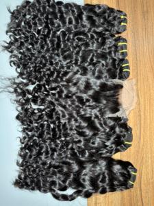 Cuticules de cheveux indiens bouclés naturels bruts alignés directement de l'Inde Extensions de cheveux humains Remy Virgin Bundles non traités - Product Image 4