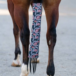 Vente en gros Sac à alimentation lente de grande capacité 600d Oxford Horse avec anneau en D Logo personnalisé durable pour l'équitation - Product Image 2