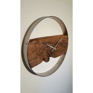 Horloges murales antiques en métal d'inspiration vintage avec des détails complexes pour la décoration intérieure rustique et industrielle au tarif de gros - Product Image 5