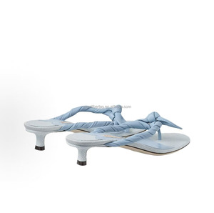 JC Fashion - Sandalias de Playa Liss 35 para Mujer, de Cuero, con Lazo, Punta Redonda, Tacón Fino, Estilo Mules, Chanclas, Tacón de 3.5 cm - Product Image 2