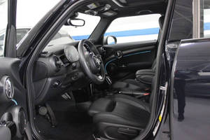 MINI Hardtop 4 Puertas C_ooper S 2023 Usado en Excelentes Condiciones - Product Image 4