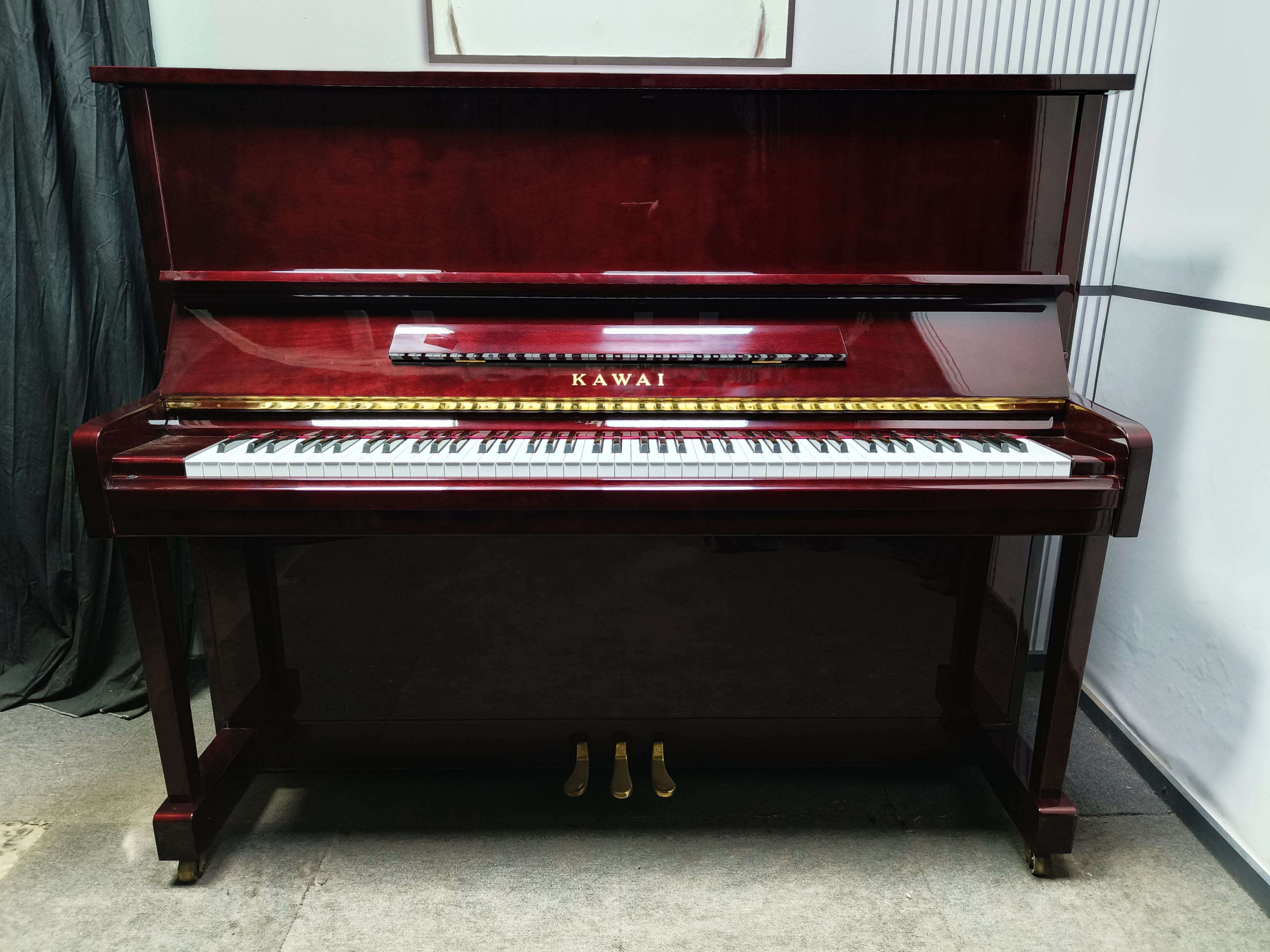 สี มะฮอกกานี