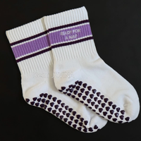 Chaussettes antidérapantes à rayures rétro personnalisées, chaussettes essentielles pour femmes pour le Pilates, le yoga, la barre, vente en gros personnalisée, usine JZVINA au Vietnam