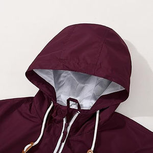 Blouson Bomber Homme Grande Taille à Capuche Imperméable Personnalisable avec Logo Avant – Vente en Gros pour l'Automne - Product Image 4