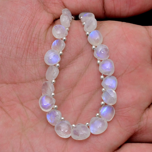 Piedra lunar blanca AAA+ de 7mm-9mm, forma de corazón, lisa, tipo briolette, piedra lunar natural con fuego azul y arcoíris, cuentas de piedras semipreciosas para joyería. - Product Image 4