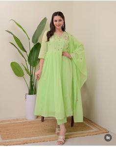 ชุดเดรสแขนยาวปักลายสำหรับผู้หญิงผ้าคอตตอนมาลีมอลที่สง่างามใหม่ฤดูร้อน - Product Image 1