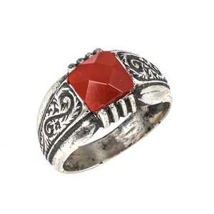 Bague Chevalière Tendance pour Homme en Argent Sterling 925 avec Pierre d'Agate Rouge Carrée, Plaqué Or Rose et Rhodium, Sertissage Clos, Cadeau Idéal - Product Image 1