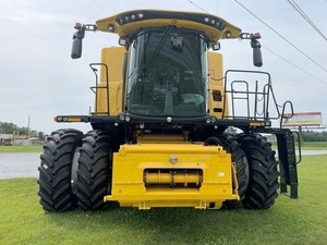 Cosechadora Combinada CX7090 Entrega Rápida Maquinaria Agrícola para Arroz y Trigo Cosechadora en Venta - Product Image 4