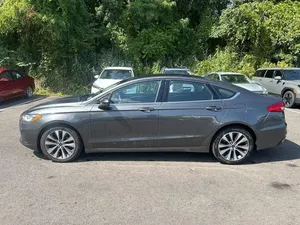 2019 Ford Fusion SE - Product Image 5