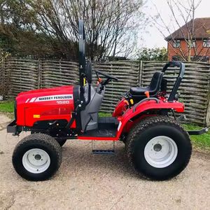 Massey Ferguson 4x4 Mini Farm 4WD Tracteur à roues Nouvel état Construction compacte/Équipement agricole Nouveau moteur Tracteur à engrenages - Product Image 6