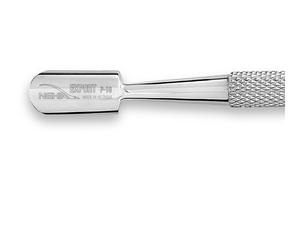 Nghia Ensemble manucure pédicure en acier inoxydable de haute qualité P.10 Poussoir à cuticules Salon de manucure Export Vietnam Ensemble pédicure OEM - Product Image 3