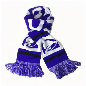 Écharpe de sport unisexe personnalisée en acrylique tricoté léger jacquard, carrée, coupe-vent, pour les fans de football, tradition d'équipe, numérique - Product Image 2