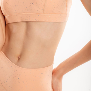 Conjunto de Yoga de 2 piezas para mujer, ropa deportiva cómoda con diseño personalizado para yoga, conjunto de mallas y sujetador - Product Image 6