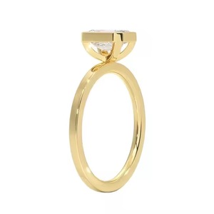 Bague Solitaire classique en argent Sterling 925 coupe radiante diamant cultivé en laboratoire bague de fiançailles unisexe IGI certifié - Product Image 4