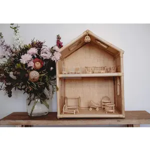Grande maison de poupée en rotin à deux étages de haute qualité meilleur choix pour les bébés meubles de poupée nouveau produit artisanal - Product Image 1