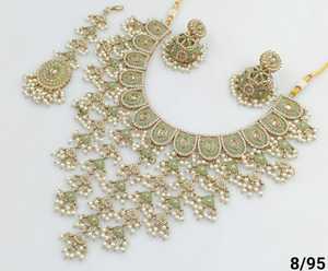 Gargantilla con tachuelas de Kundan y gota tradicional chapada en oro de lujo indio, collar Jumkha, pendiente, conjunto de joyería Mangtika para niña - Product Image 4