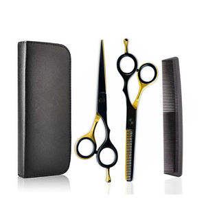Kit de tijeras de adelgazamiento de peluquero al por mayor kits de barbero hermosos de acero alemán con revestimiento negro y Dorado con peine y Funda de cuero - Product Image 1