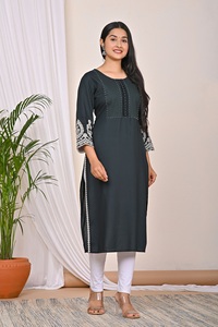 Vestido de Trabajo Evergreen para Adultos al por Mayor, Precioso Kurti de Chifón Pesado con Bordado Étnico, Transpirable, con Pantalón, Dupatta, Botones y Encaje - Product Image 6